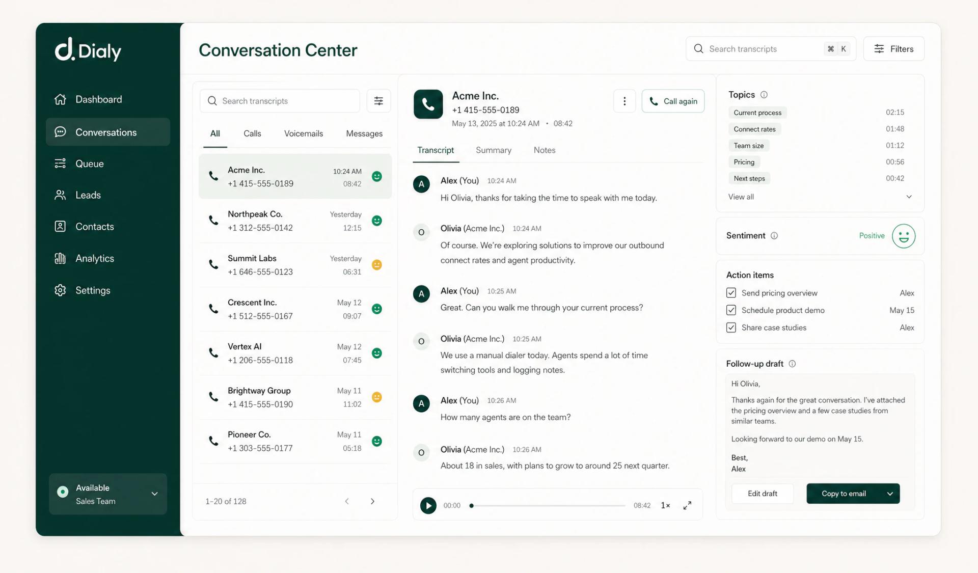 Interface Dialy conversation center avec résumé, sujets et actions détectées.